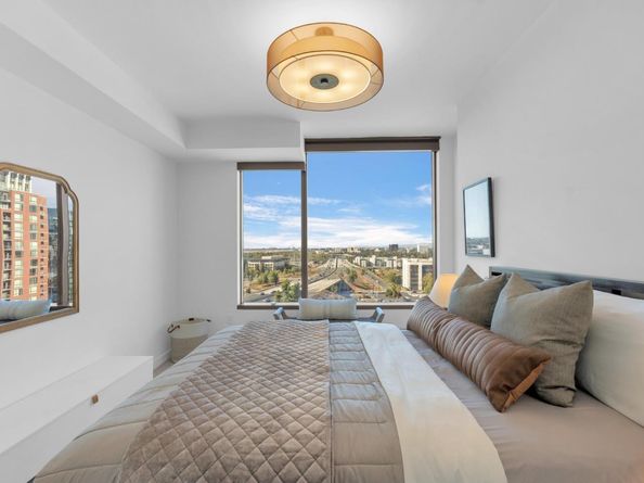 38 Almaden 1413, San Jose CA 95110