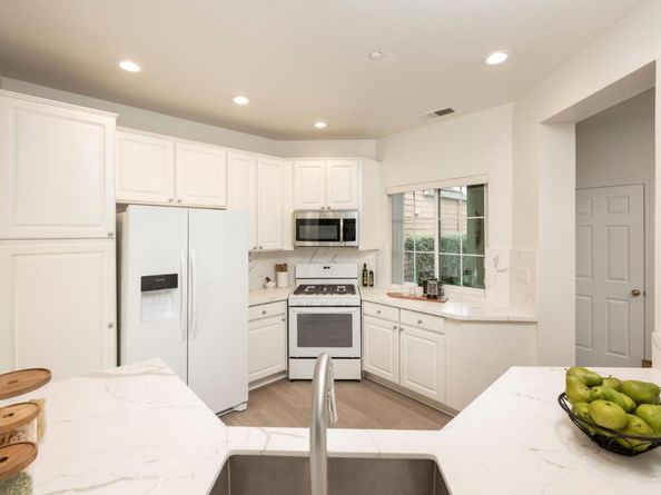 106 Camerota Way, Redwood Shores CA 94065