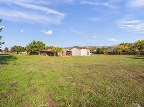 980 E Middle Avenue, San Martin CA 95046