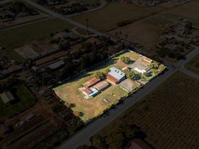 980 E Middle Avenue, San Martin CA 95046