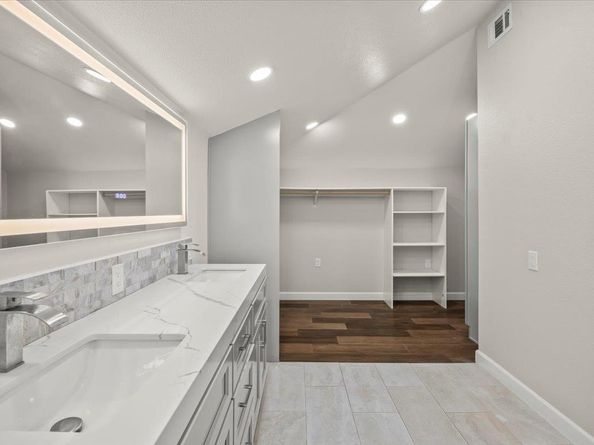 980 E Middle Avenue, San Martin CA 95046