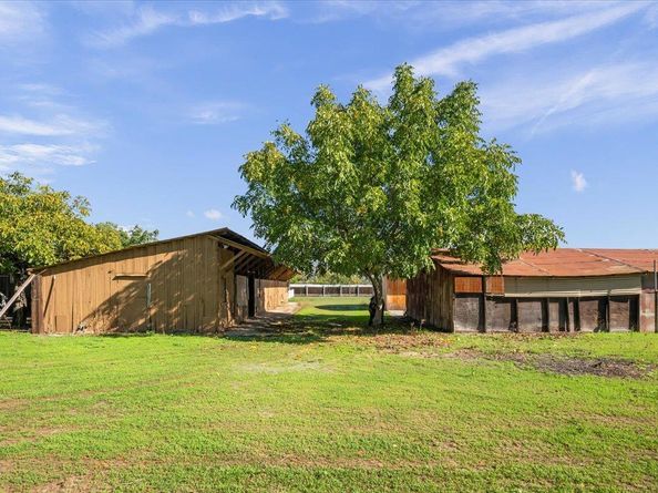 980 E Middle Avenue, San Martin CA 95046