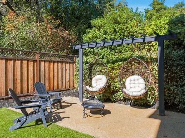 1748 Crane Avenue, Mountain View CA 94040