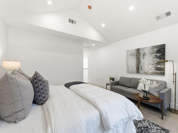 1748 Crane Avenue, Mountain View CA 94040