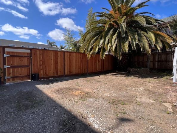 1729 28th Avenue, Oakland CA 94601