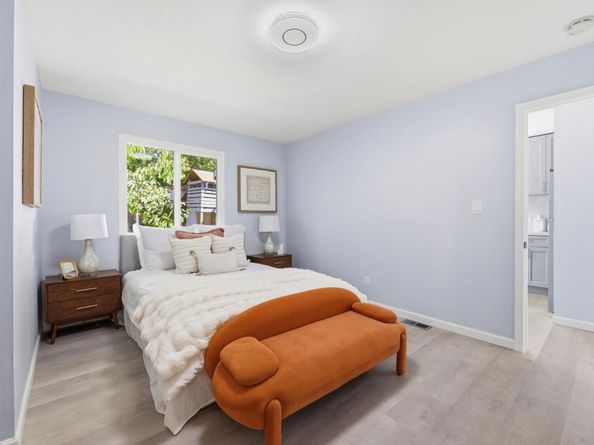 2504 E 24th Street, Oakland CA 94601