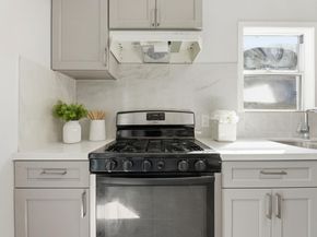 2504 E 24th Street, Oakland CA 94601