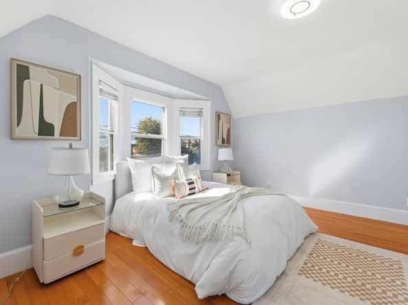 2504 E 24th Street, Oakland CA 94601