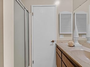 1515 Floribunda Avenue 302, Burlingame CA 94010