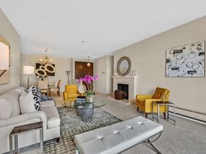 1515 Floribunda Avenue 302, Burlingame CA 94010