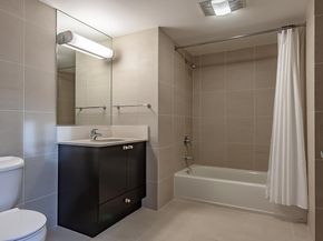 311 Oak Street PH4, Oakland CA 94607