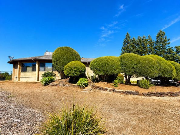 300 Ridgeway Road, Woodside CA 94062