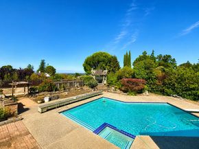 300 Ridgeway Road, Woodside CA 94062