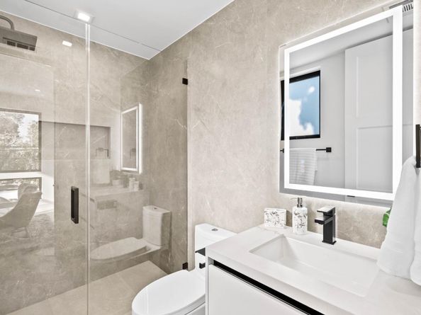 700 Farley Street, Mountain View CA 94043