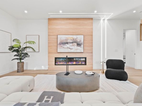 700 Farley Street, Mountain View CA 94043