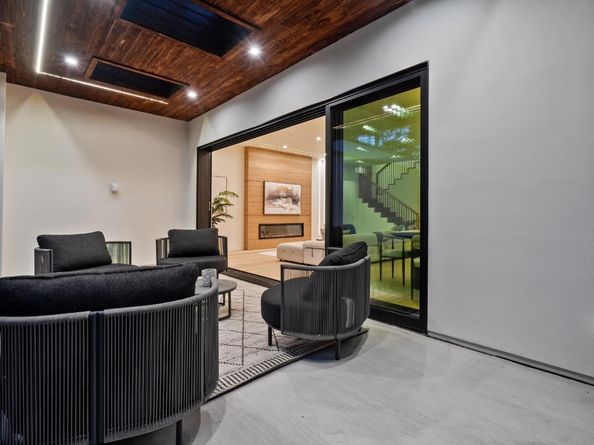 700 Farley Street, Mountain View CA 94043