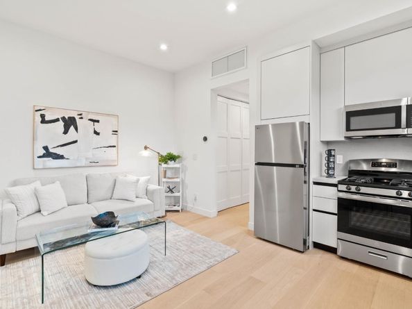 700 Farley Street, Mountain View CA 94043