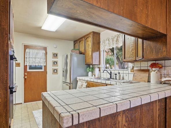 10614 Merriman Road, Cupertino CA 95014