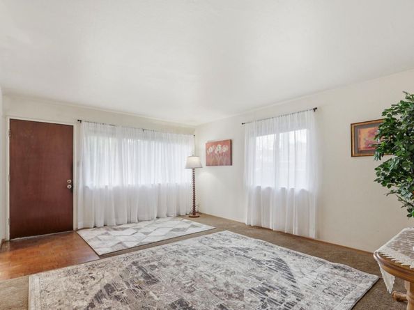 10614 Merriman Road, Cupertino CA 95014