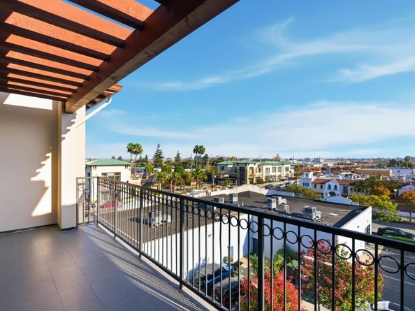 560 El Camino Real 406, San Carlos CA 94070