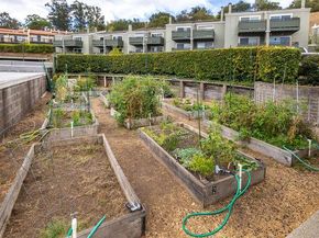 4008 Farm Hill Boulevard 102, Redwood City CA 94061