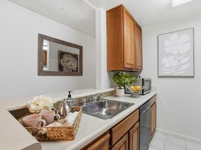 101 Piccadilly Place D, San Bruno CA 94066