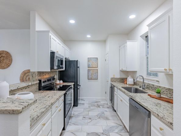 250 Santa Fe Terrace 115, Sunnyvale CA 94085