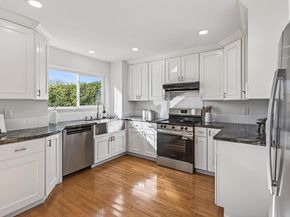 83 Devonshire Avenue 7, Mountain View CA 94043