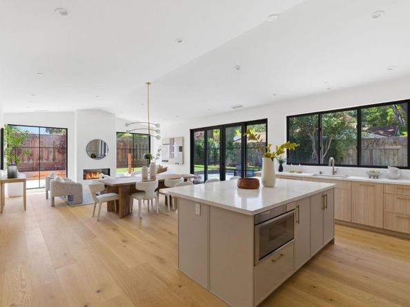 680 N San Antonio Road, Los Altos CA 94022
