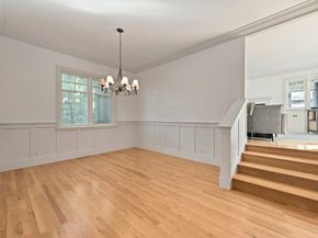 562 Hillcrest Way, Redwood City CA 94062