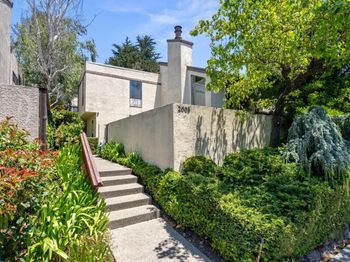 2005 Parrott Drive