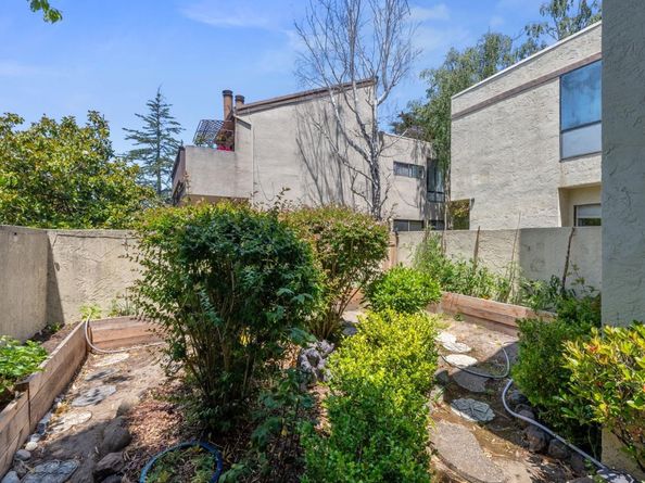 2005 Parrott Drive, San Mateo CA 94402