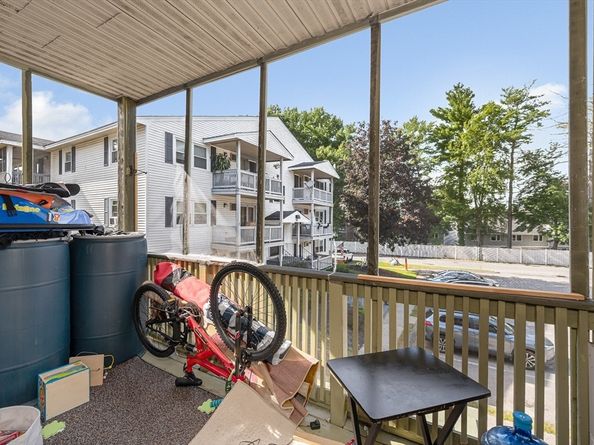 30 Abbey Rd 202, Leominster MA 01453