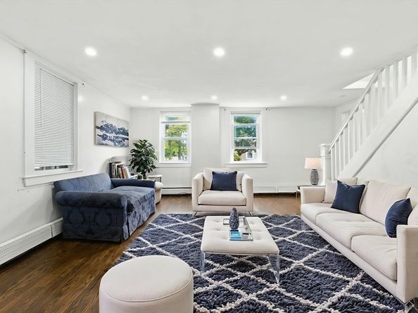 70 Brush Hill Rd 1, Milton MA 02186