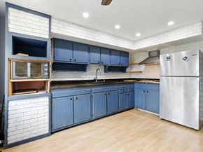 70 Brush Hill Rd 1, Milton MA 02186