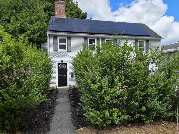16 Thomas St, Fitchburg MA 01420