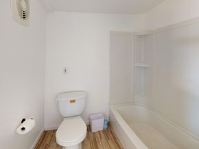 16 Thomas St, Fitchburg MA 01420