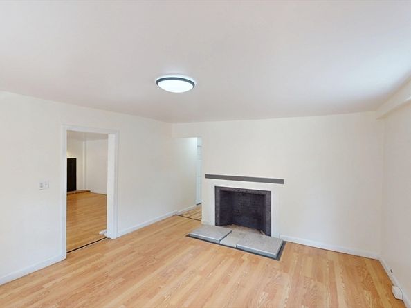 16 Thomas St, Fitchburg MA 01420