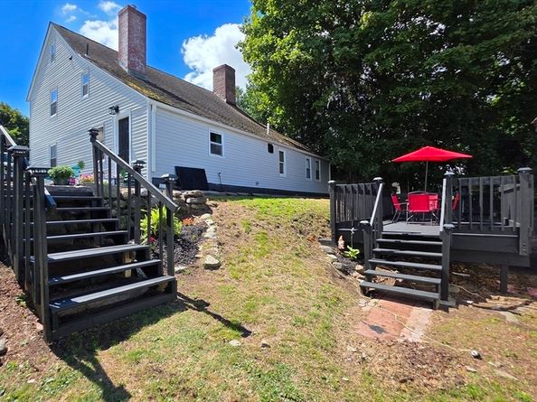 16 Thomas St, Fitchburg MA 01420