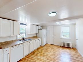 16 Thomas St, Fitchburg MA 01420