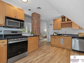 87 Holworthy St 3, Cambridge MA 02138