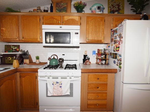 60 Fairview St, Rockland MA 02370