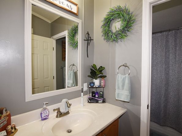 60 Fairview St, Rockland MA 02370