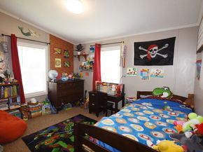 60 Fairview St, Rockland MA 02370