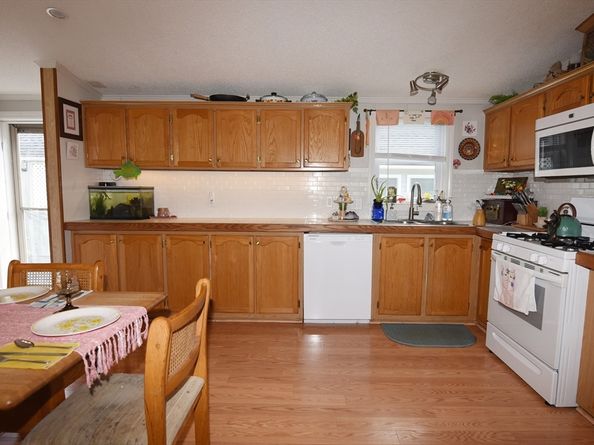 60 Fairview St, Rockland MA 02370