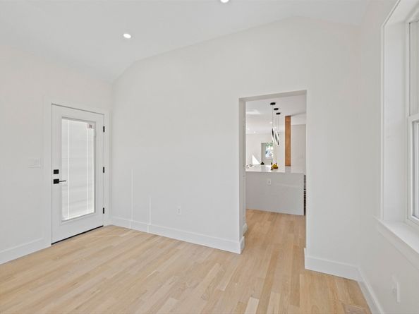 10 Ames St, Wakefield MA 01880