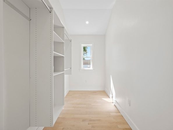 10 Ames St, Wakefield MA 01880