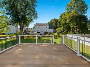 10 Ames St, Wakefield MA 01880