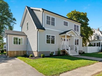 10 Ames St