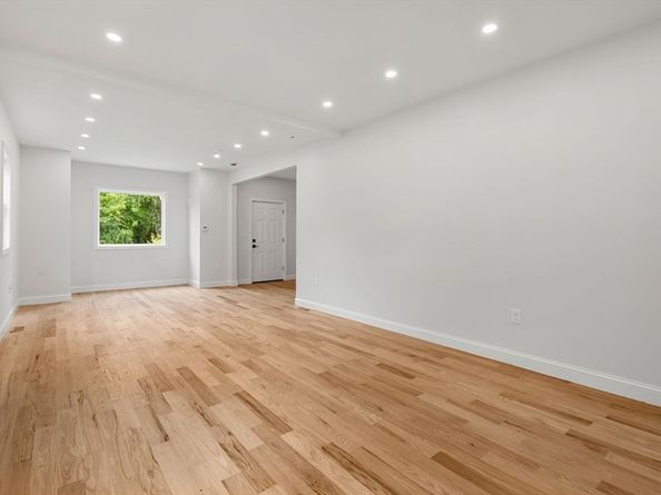 58-60 May St, North Andover MA 01845
